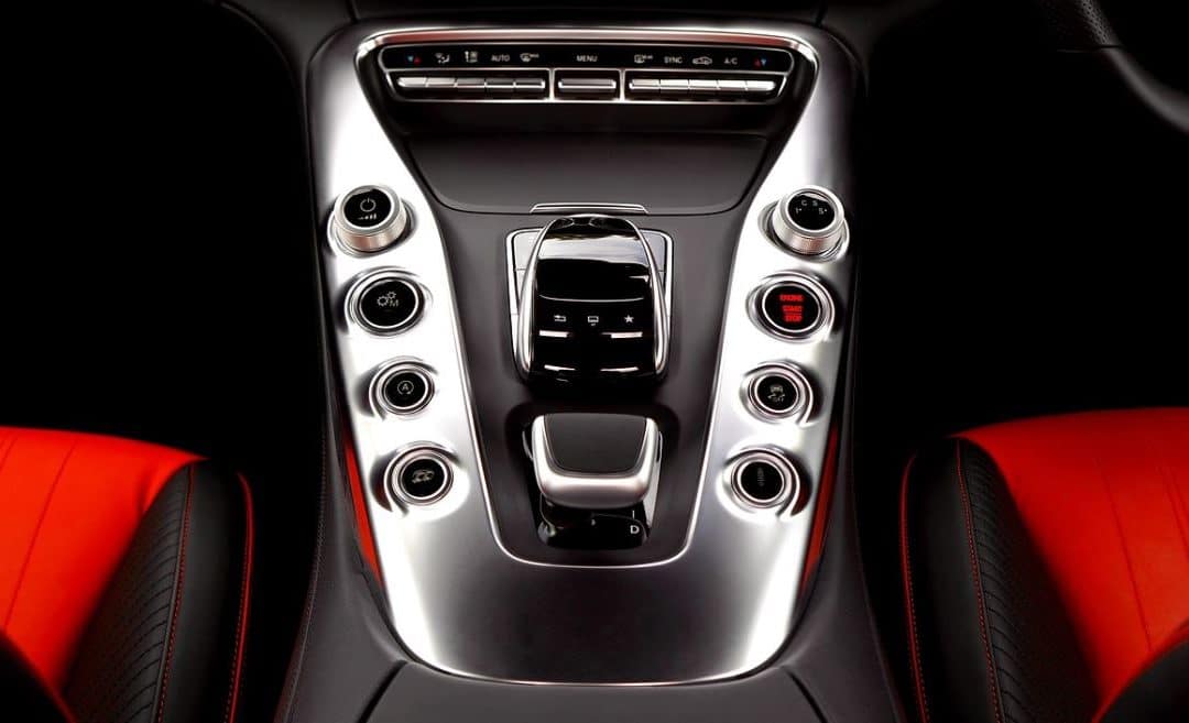 Peculiar Features Of Luxury Sports Cars