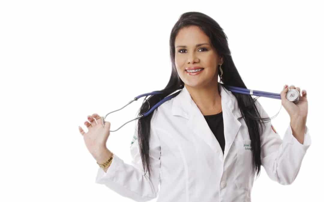 How to Earn Your Advanced Degree in Nursing While Working Full-Time