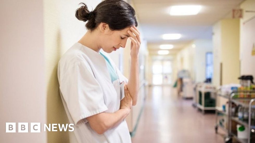 Record number of nurses quitting the NHS RocketNews