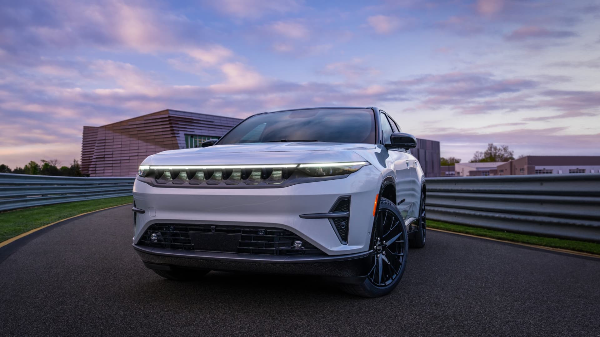 Jeep reveals allelectric Wagoneer S in EV offensive, starting at