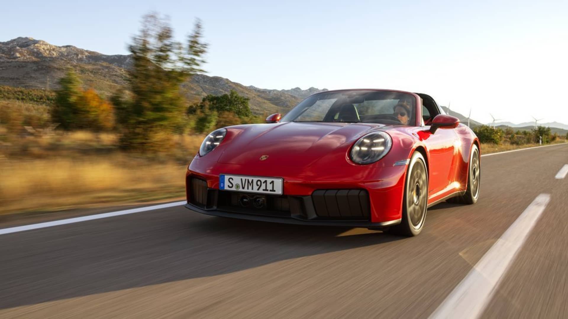 Porsche reveals firstever 911 hybrid sports car, starting at 164,900